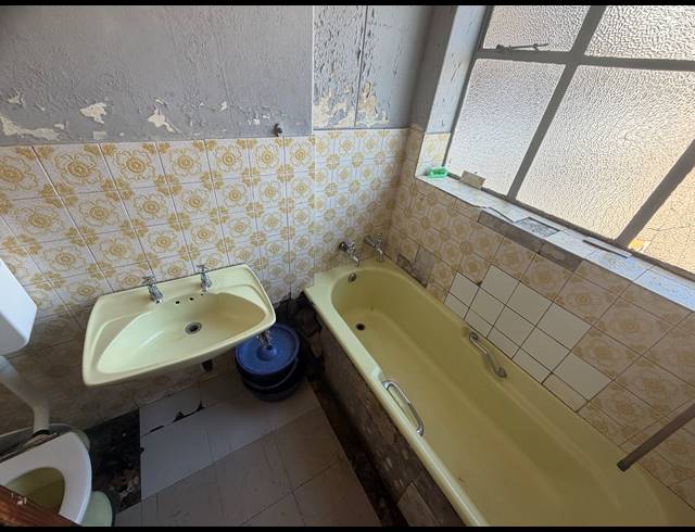 3 BEDROOM APARTMENT FOR SALE IN SUNNYSIDE